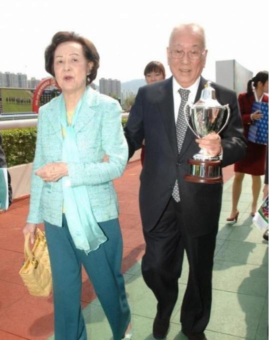 李嘉欣公公许世勋去世，是香港十大富豪之一，400亿遗产引热议