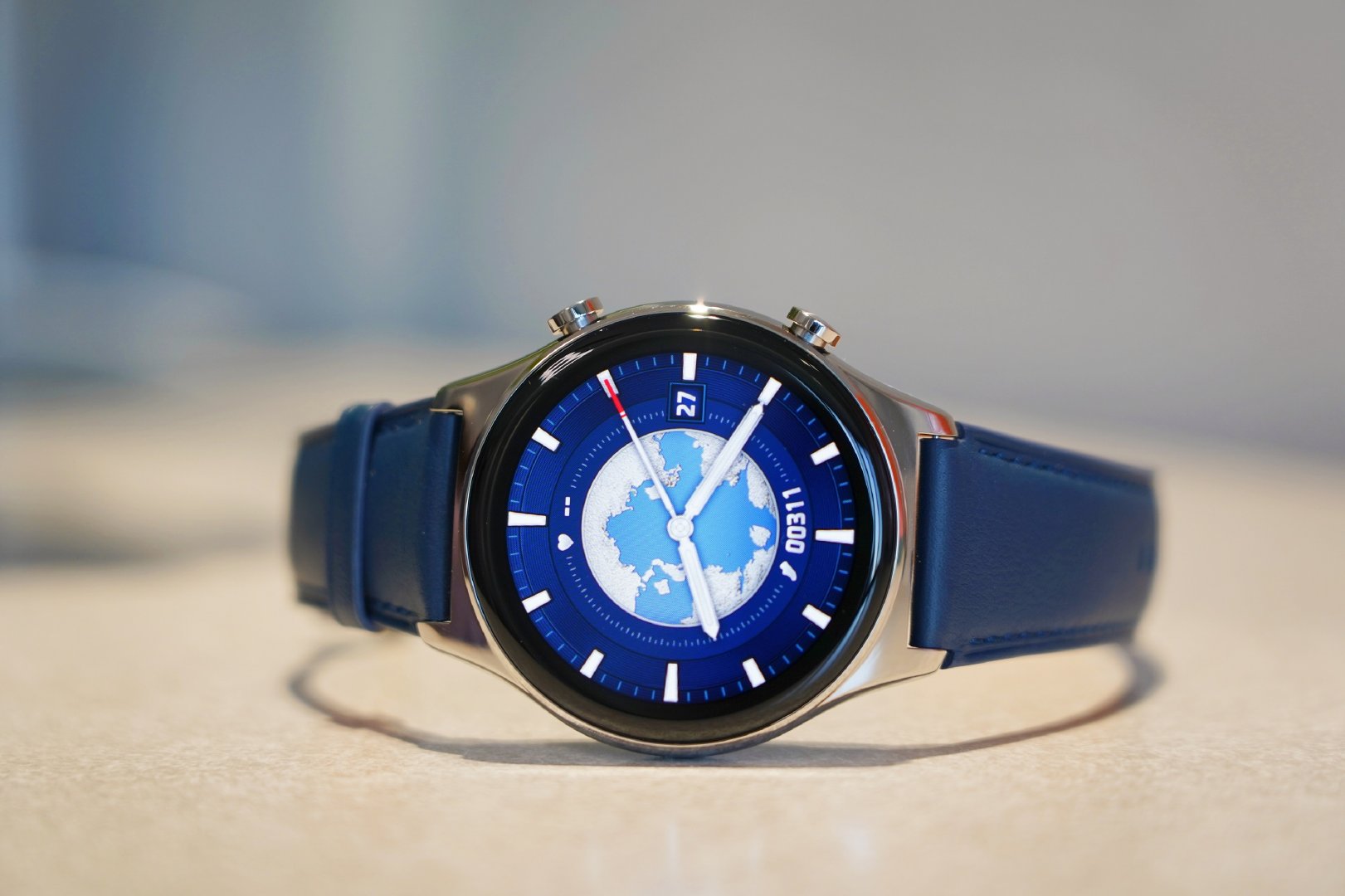 精美设计、精密测量的高端旗舰智能手表：荣耀手表GS 3轻体验