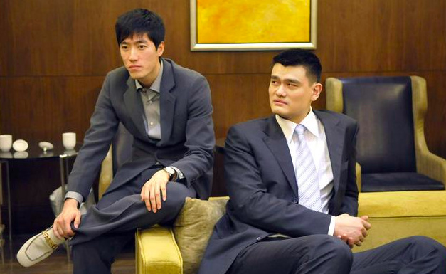 2010年2月10日，明星带你看世博迎春低碳公益晚会在上海大宁福朋喜来登酒店举行。图为