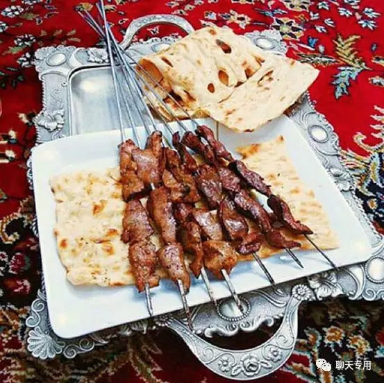 伊朗美食-散夹克馕卷烤肝