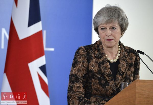 2018年12月14日，在比利时布鲁塞尔，英国首相特雷莎·梅出席新闻发布会。（新华社 发）