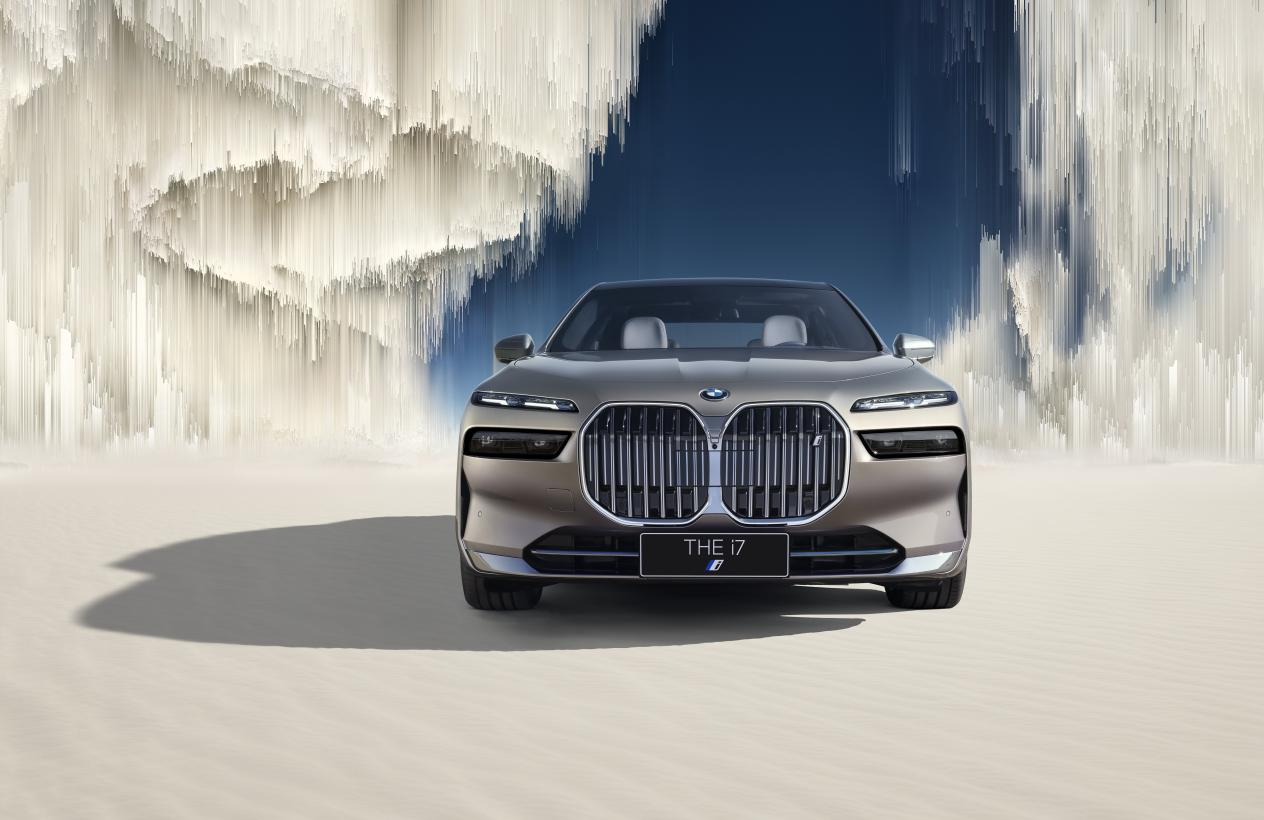 宝马加速推进绿色转型，创新纯电动BMW i7重新定义豪华旗舰