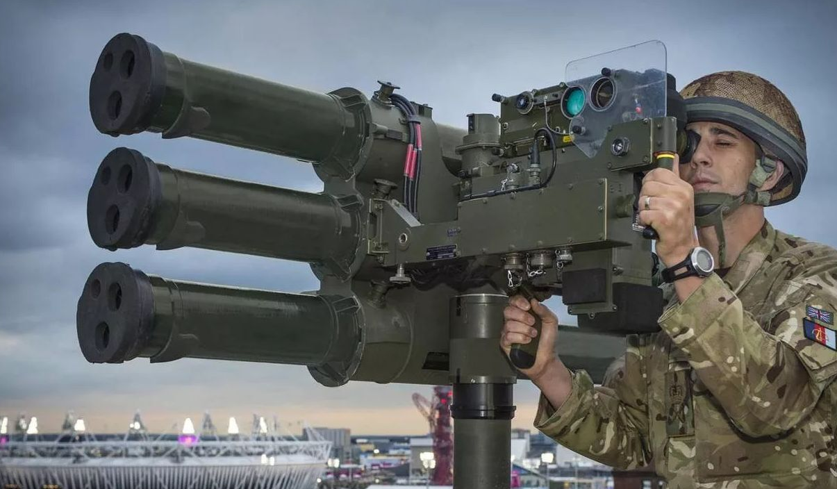 英国考虑向乌提供防空导弹，此前已提供数千具反坦克导弹